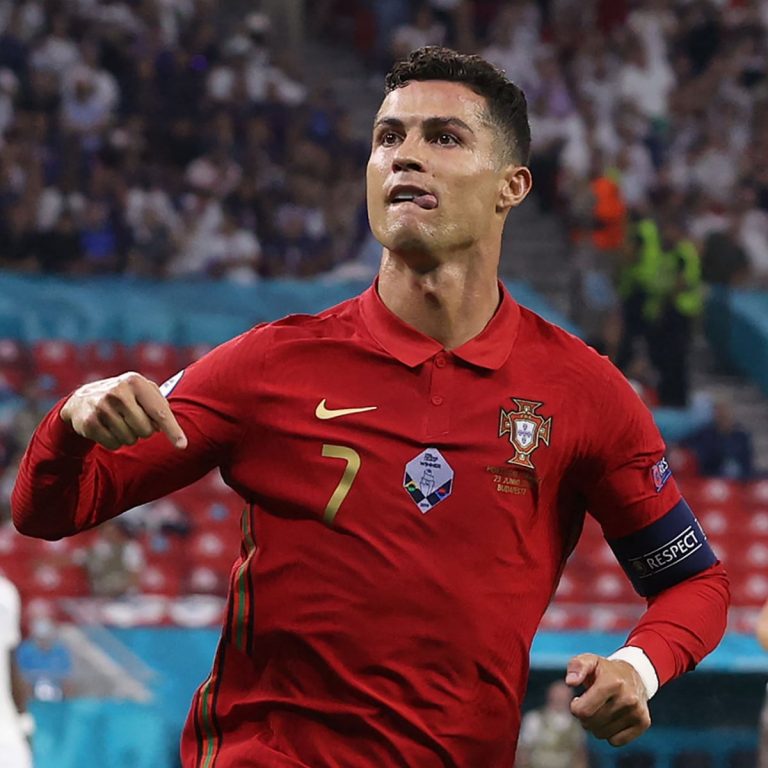 Ronaldo to wear number 7 shirt