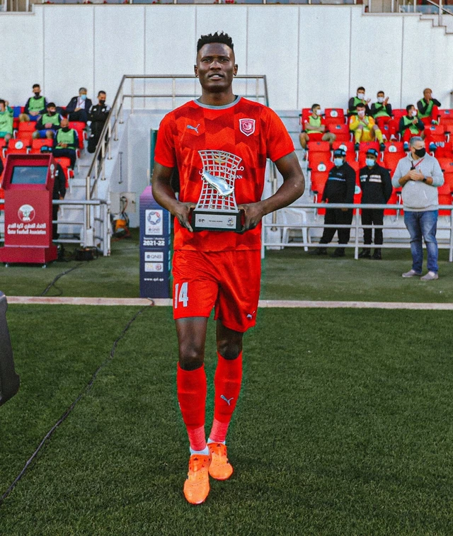 GURD OF HONOUR FOR KING OLUNGA IN QATAR