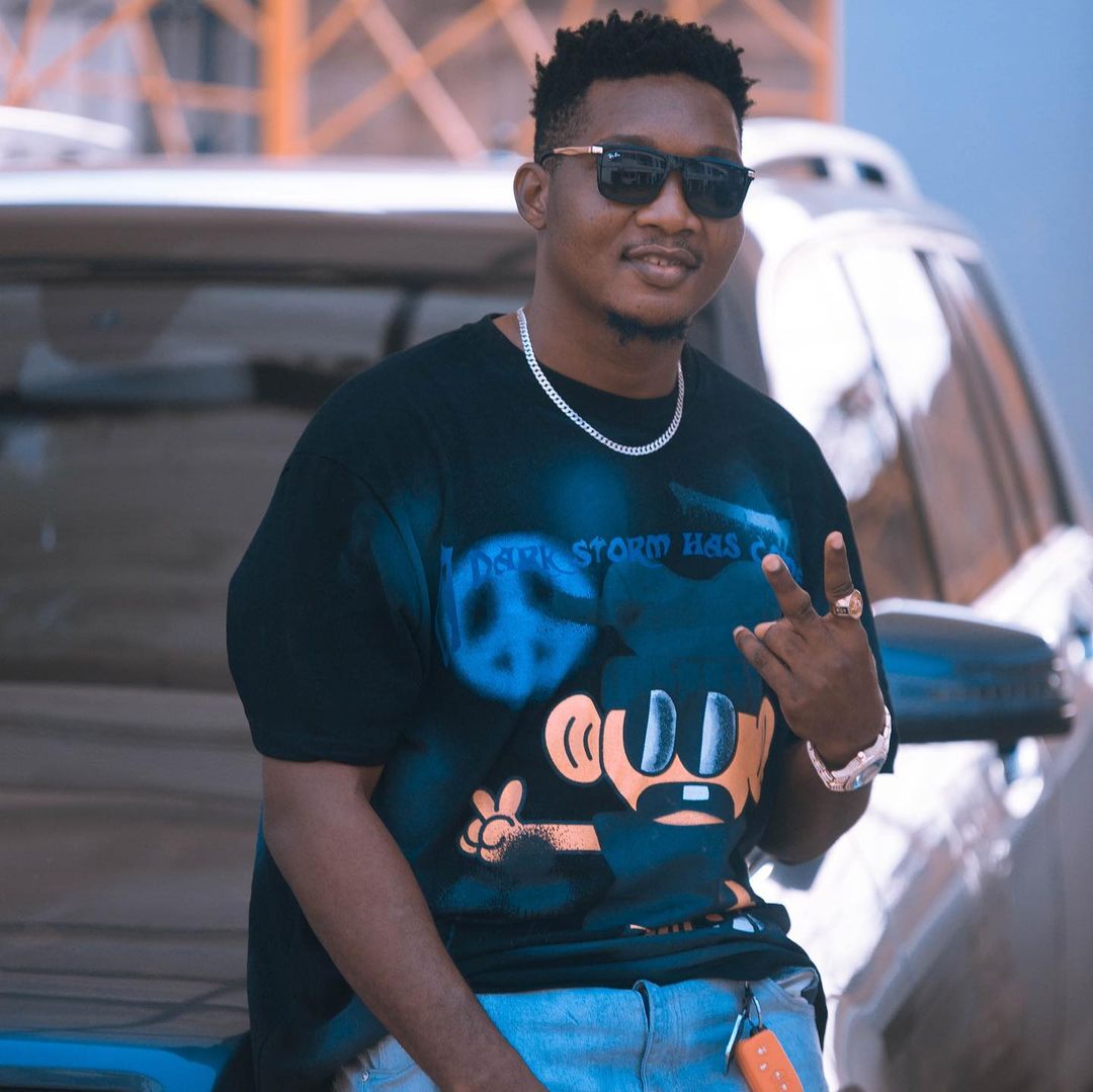 NIGERIAN SINGER GOYA MENOR REVEALS THE TRUE MEANING OF VIRAL ‘CHILL WITH THE BIG BOYS’