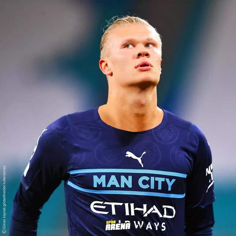 ERLING HAALAND AGREES SENSATIONAL SWITCH TO JOIN MANCHESTER CITY
