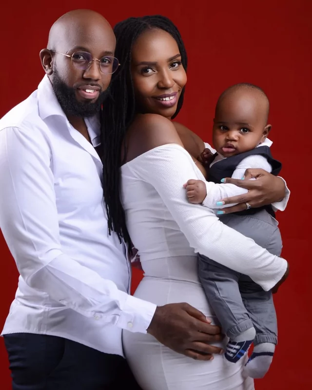 SINGER DELA AND HASBAND DR REIGN REVEALS SON’S FACE FOR THE FIRST TIME