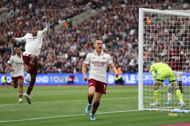 Arsenal Edge West Ham in Dramatic Premier League Clash After VAR Controversy