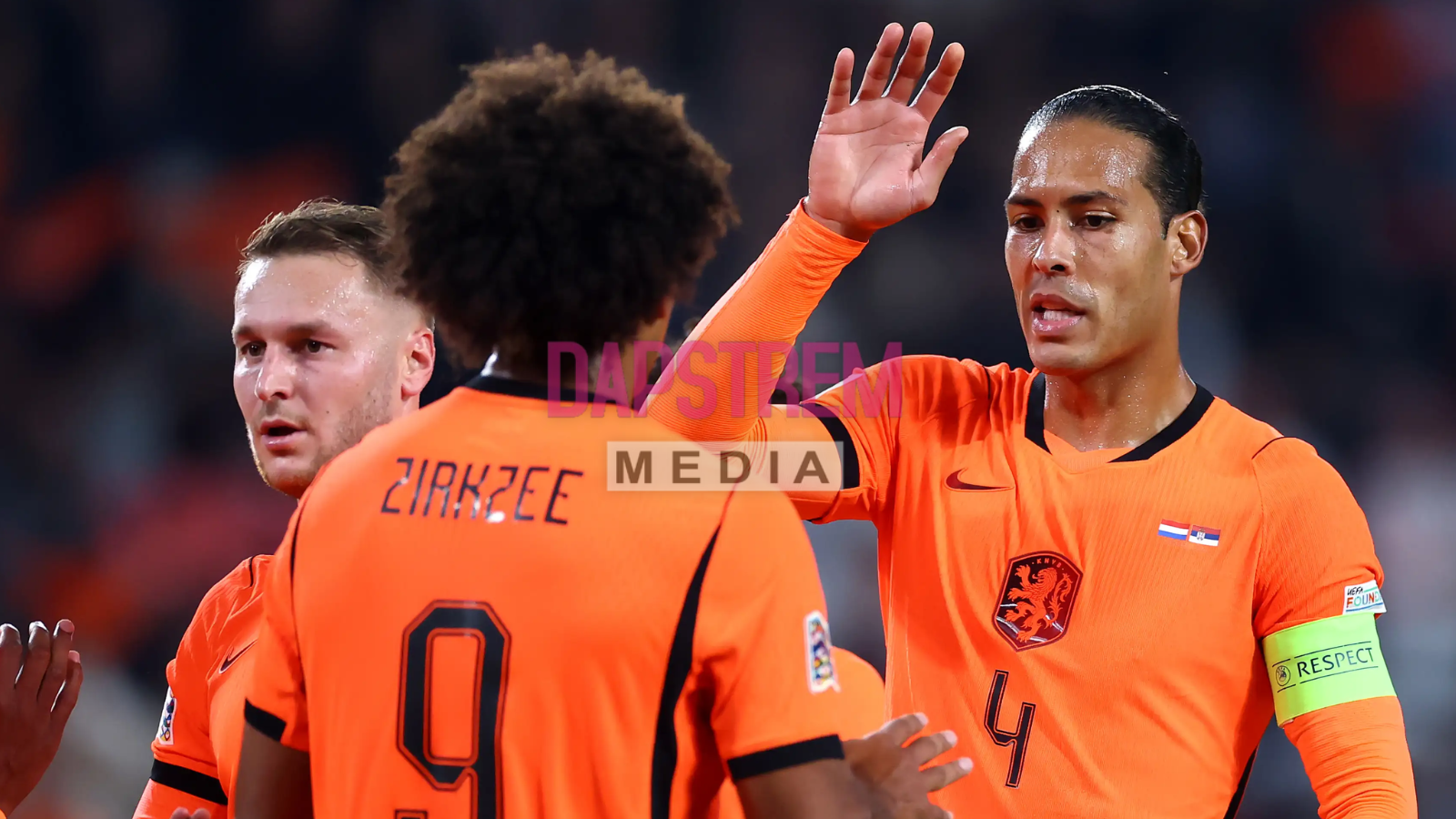 Netherlands 2–1 Serbia: Zirkzee settles a tense battle as Xavi’s Oranje climb to the top